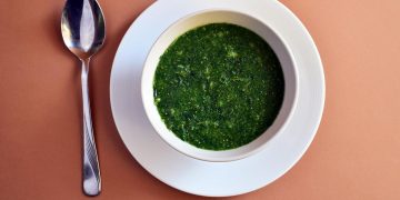 Tsouknidosoupa: Nettle soup from Rhodes